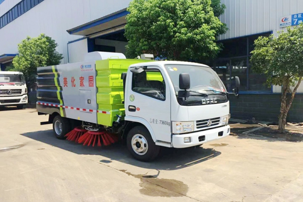 堆货场地扫路车 堆货场地扫路车