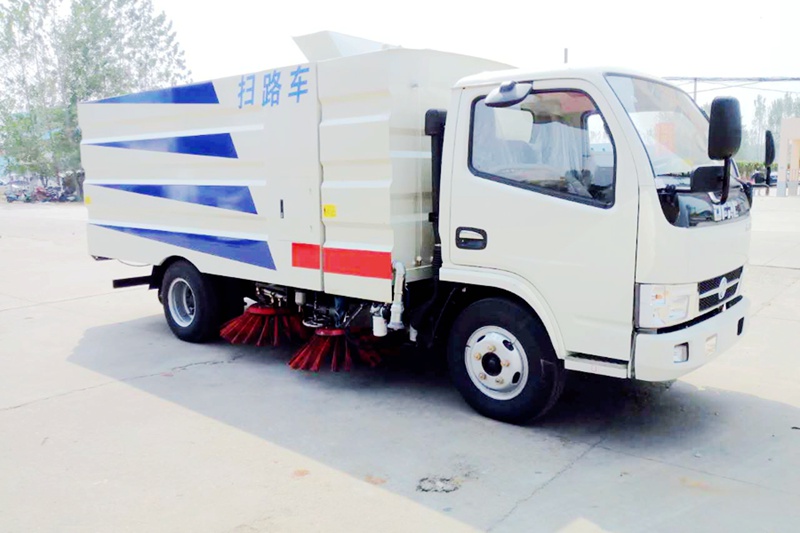 乡村公路扫地车
