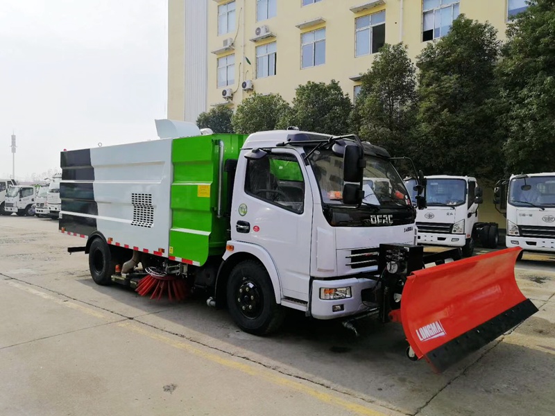 乡村公路扫地车