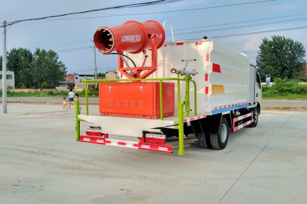 东风大多利卡抑尘车(方形6.5吨、30-50米雾炮、单排驾驶室)