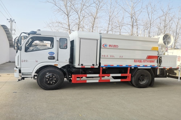 东风大多利卡雾炮车(方形9吨、30-60米喷雾机)