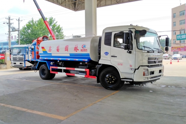 东风天锦多功能洒水抑尘车(12立方、30米喷雾机)