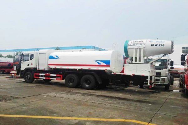 东风T5后双桥多功能抑尘车(60-120米雾炮)